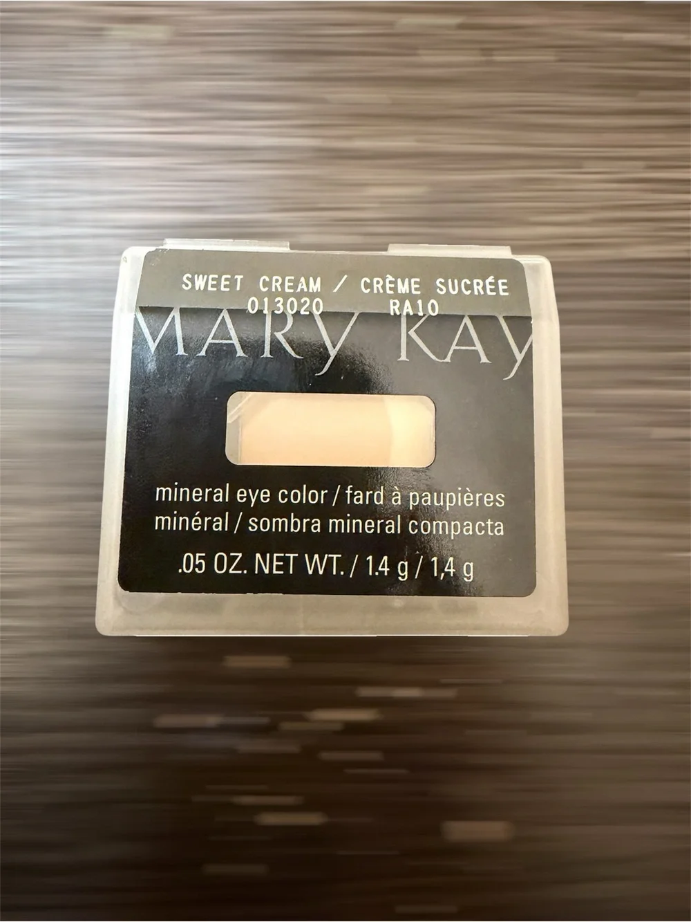 Mary Kay Mineral Eye Color - Sweet Cream (Creamy Beige)